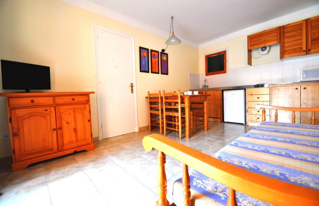 Sant Joan Apartaments - Adults Only Cala'N Blanes  ภายนอก รูปภาพ